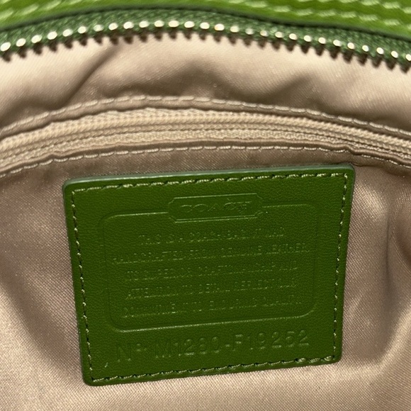 COACH Gallery Zipper Tote in Green with Silver Hardware - Picture 10 of 15